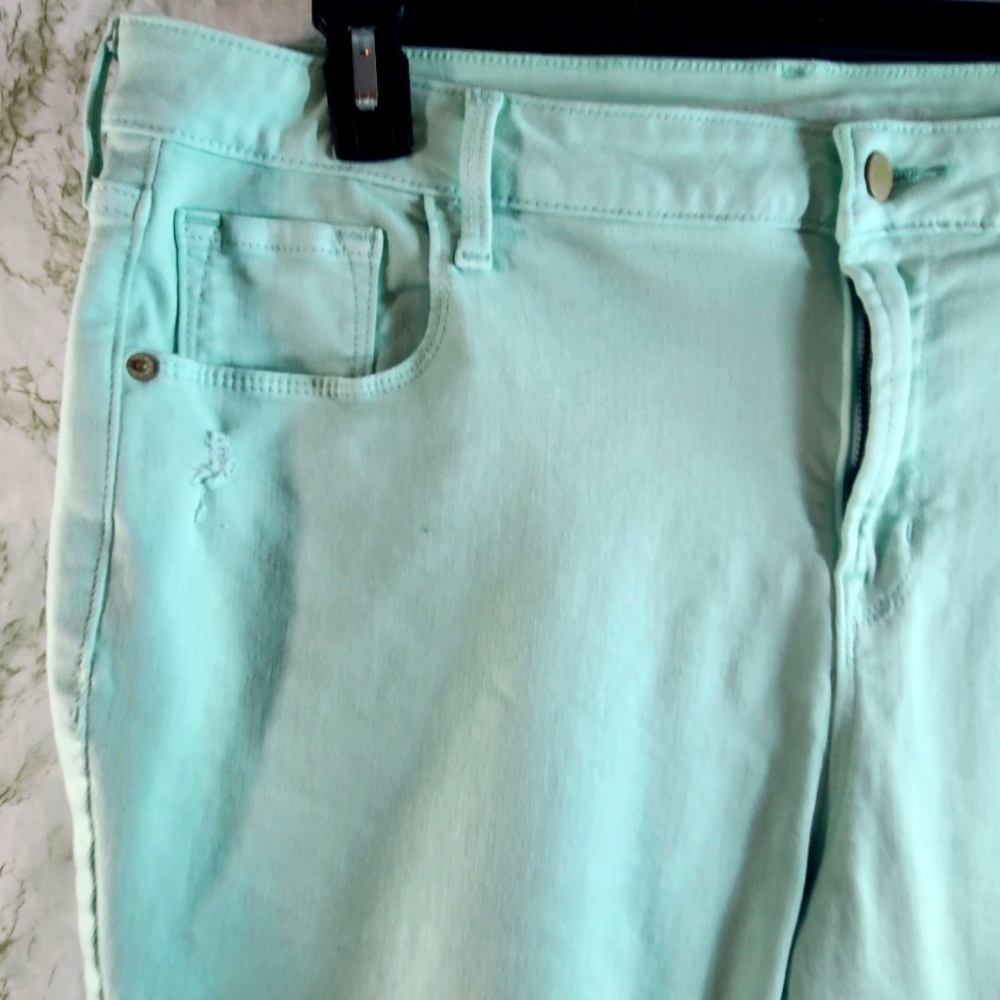 Old Navy Rockstar Mid Rise Distressed Skinny Jeans - Picture 3 of 14